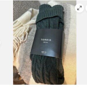 Torrid Green Cable Knit High Socks Size 7-9 New Warm